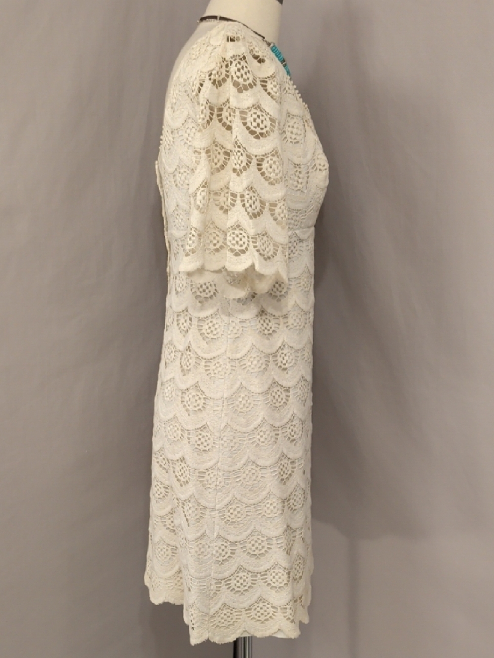 Vintage Cotton  Crochet Lace Mini Dress in Cream 60s 70s Scalloped Edge Lined - Picture 3 of 15